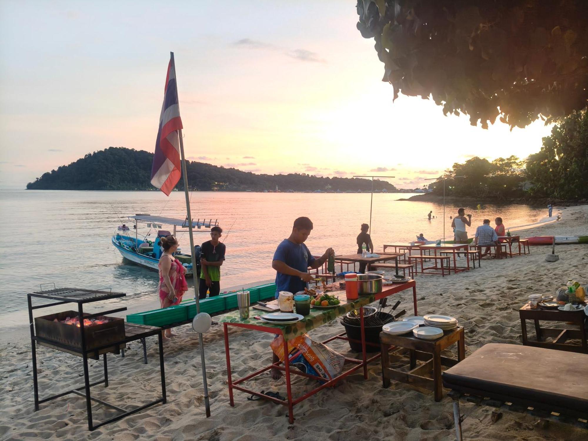Yuyu Golden Beach Koh Chang Eksteriør billede